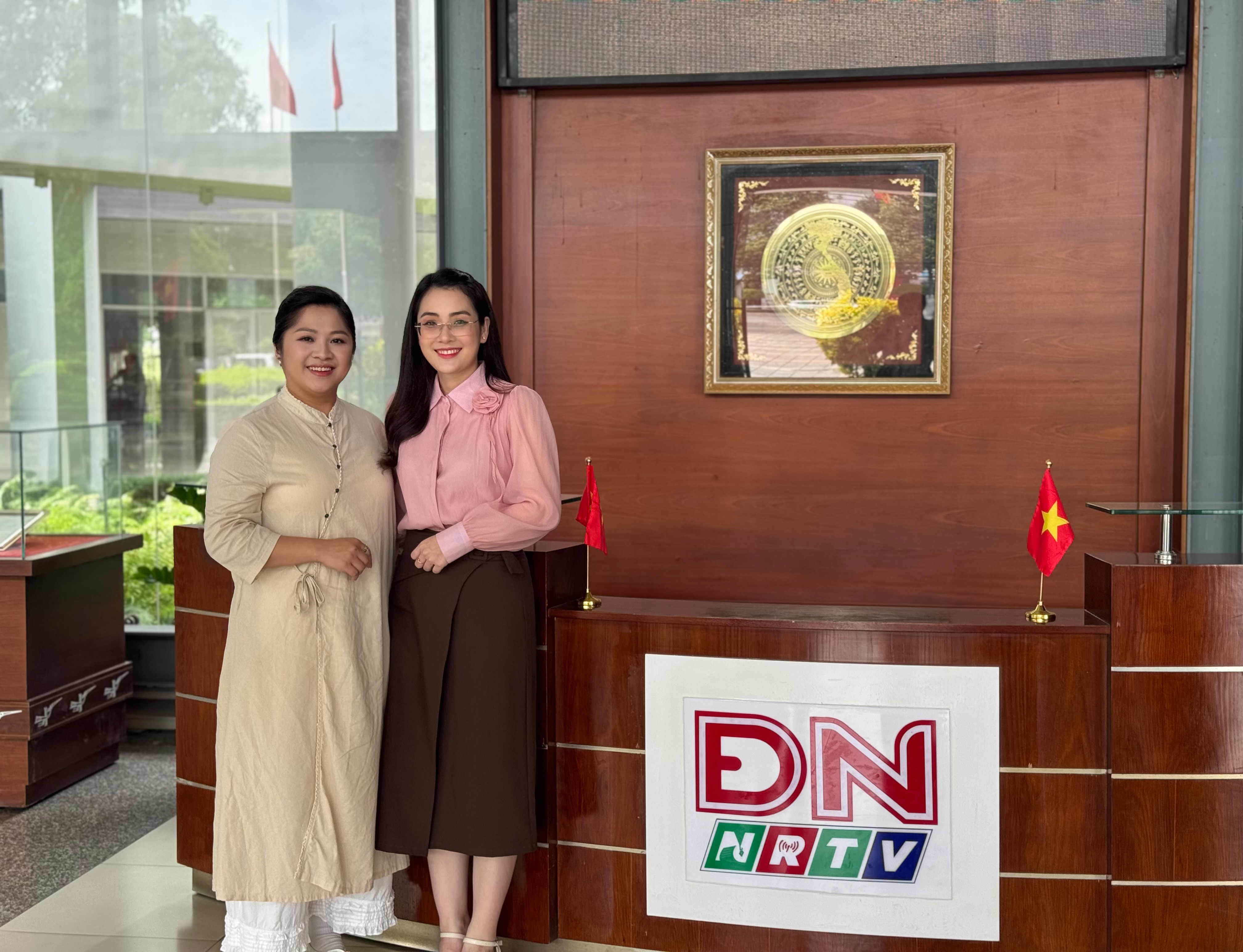 ĐN1: Trà & Phụ Nữ - Bản Giao Hưởng Của Sự Tinh Tế